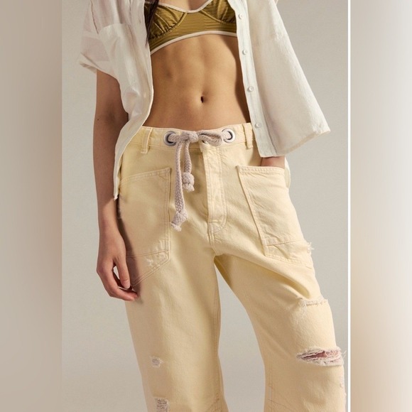 Free People Denim - Free People Distressed Yellow Lemon Icing Y2K Moxie Barrel Jeans Size 31 NWT